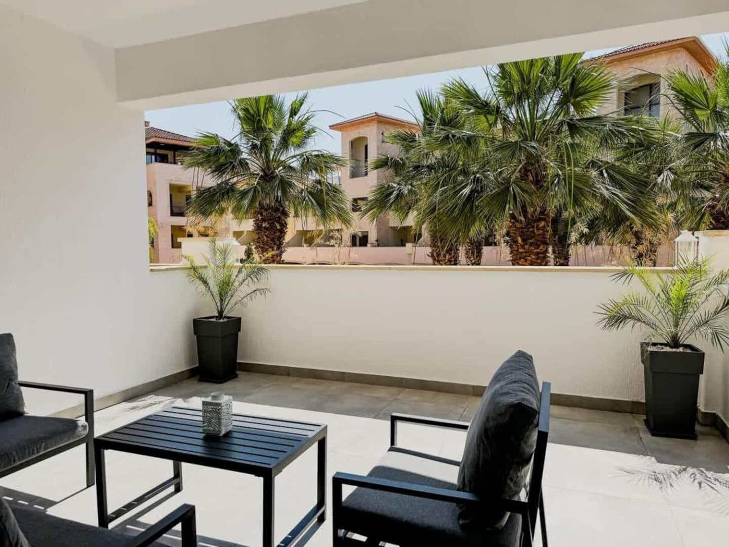 Queens Gardens Paradise Vip, Pool, Mall, Sea بافوس المظهر الخارجي الصورة