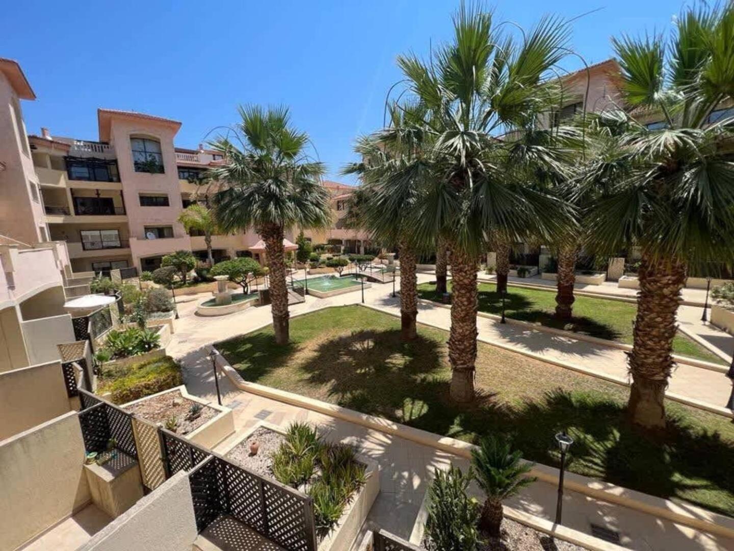 Queens Gardens Paradise Vip, Pool, Mall, Sea بافوس المظهر الخارجي الصورة